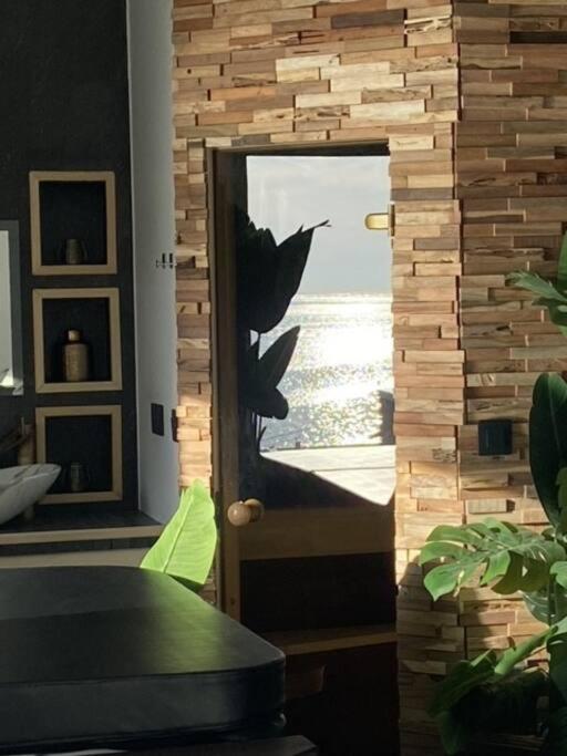 Appartamento Sunset Six-Fours-les-Plages Esterno foto